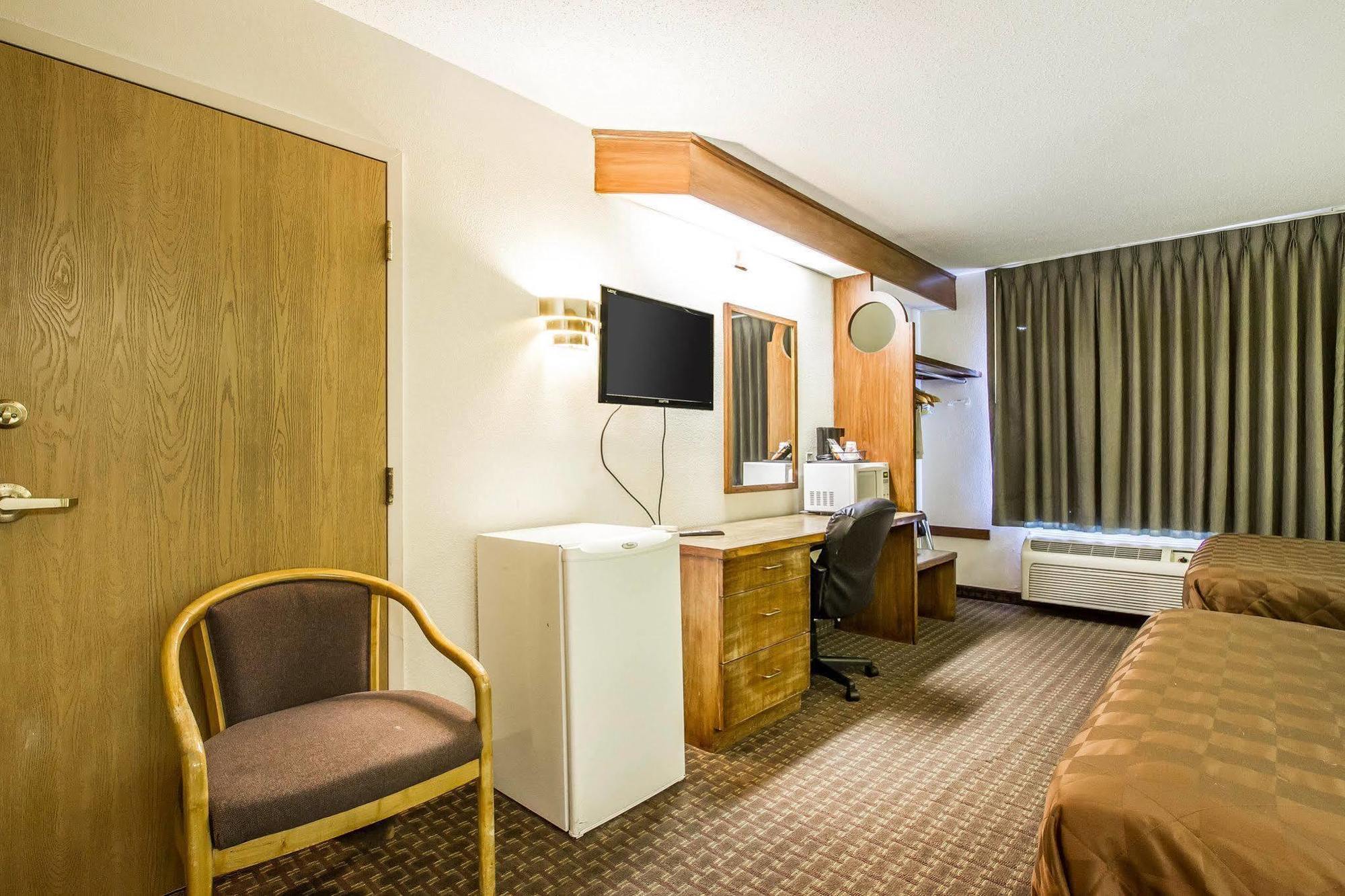 Rodeway Inn Memphis Exteriör bild